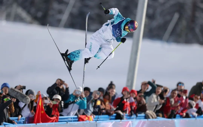 爱游戏登陆入口-收到父母家书忍不住落泪,李方慧:下一届冬奥会要冲金|AC米兰|银牌|米兰冬奥会|世界杯|决赛_新浪体育_新浪新闻